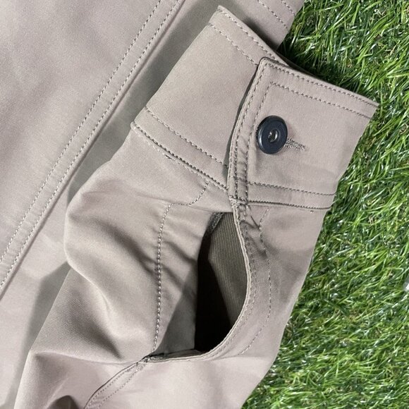 Mountain Hardware Light Jacket - Picture 6 of 12